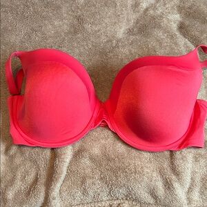 Victoria's Secret Bold Pink Underwire Bra
